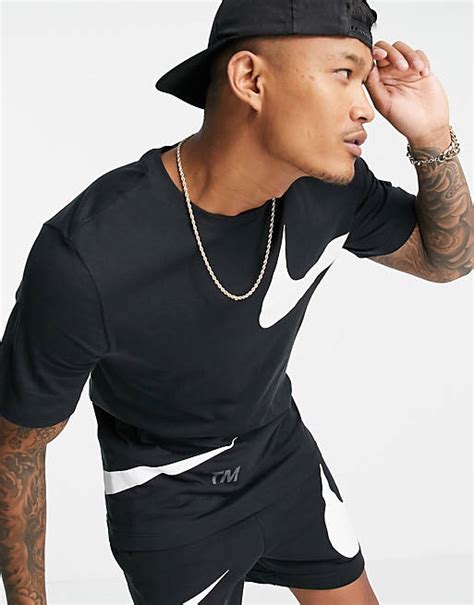 schwarzes nike tee asos|Black Nike T.